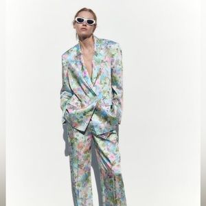Zara floral print satin blazer